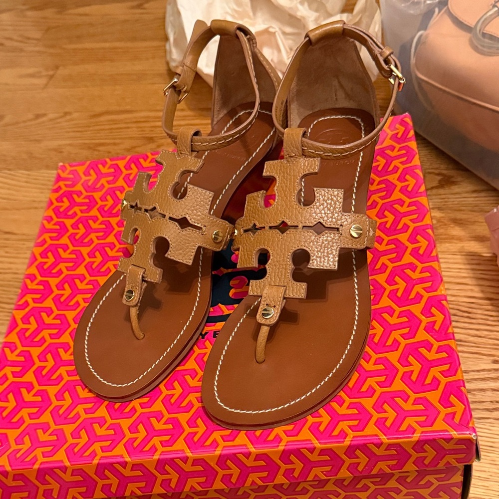 Tory Burch Brown wedge sandal size 9 New!